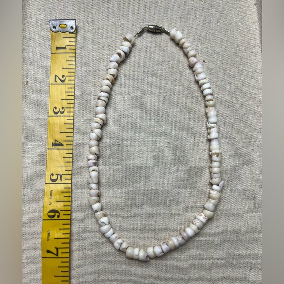 Hawaiian Puka Shell Necklace - Picture 5 of 5